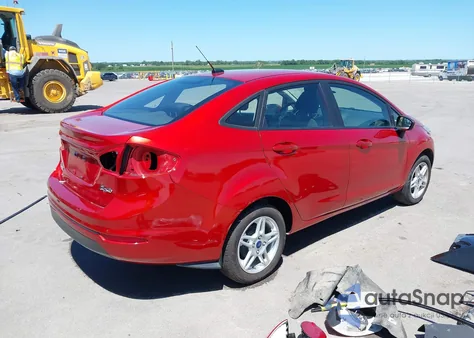 2019 Ford Fiesta Se z USA, uszkodzony, nr VIN 3FADP4BJ1KM121555